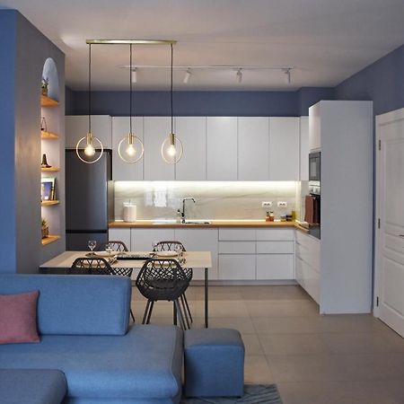 Vibrant Apartment Tiranë Luaran gambar