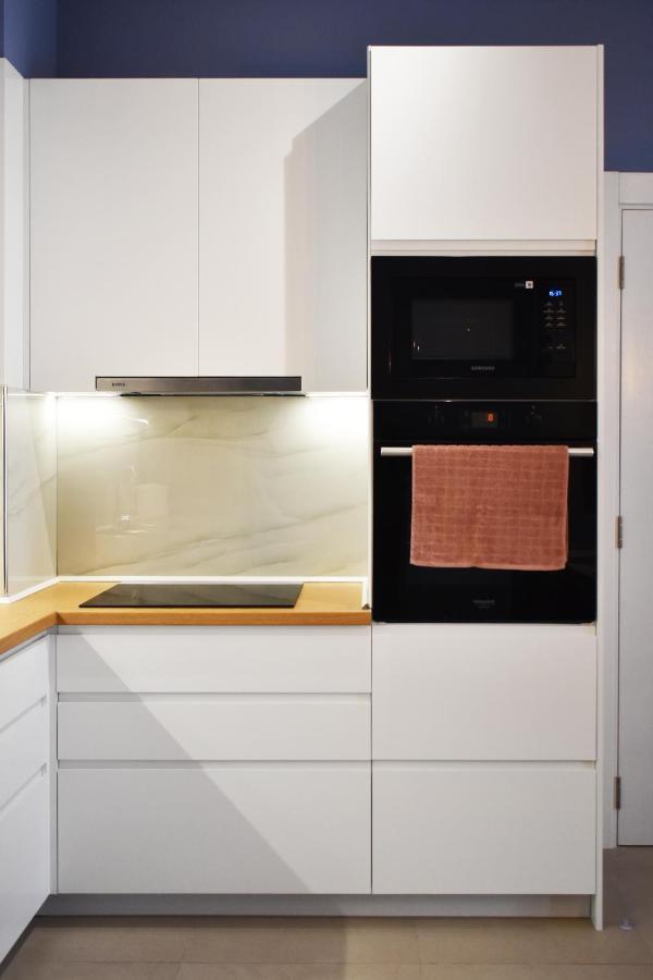 Vibrant Apartment Tiranë Luaran gambar